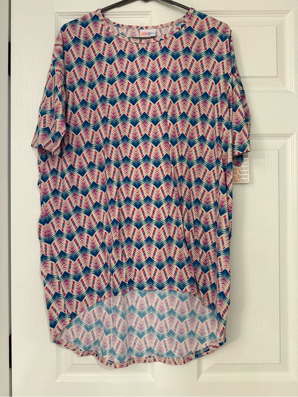 LuLaRoe Irma Pink & Teal Chevron Short Sleeve Women's Top